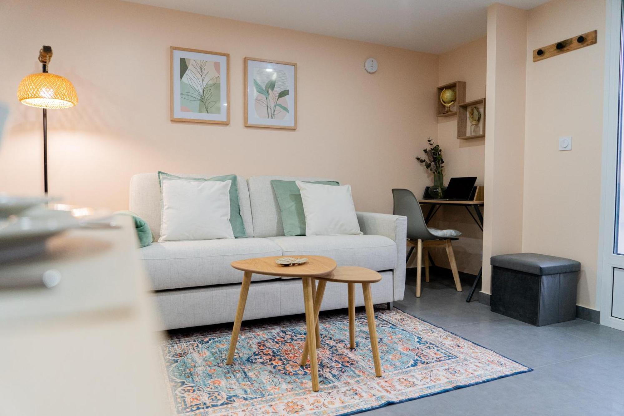 Appartement Cosy Le Lys Vert A 40Mn De Paris Dammarie-lè-Lys Exteriér fotografie
